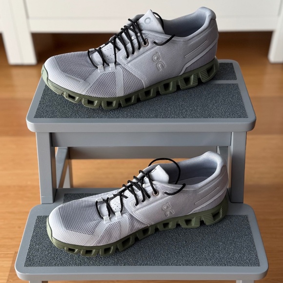 NWOT | On | 10.5 M | Cloud 5 - Picture 5 of 11